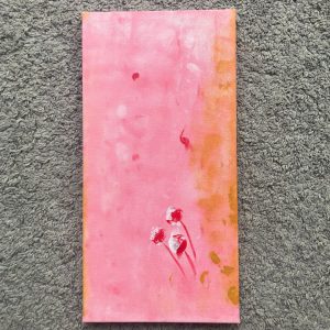 Svajande blomma akryltavla i rosa färgskala